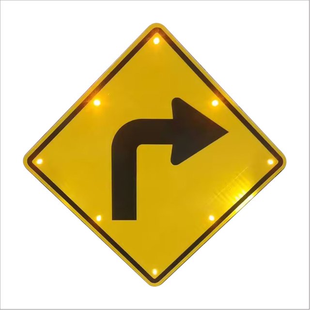 Se&ntilde;ales de tr&aacute;fico de aluminio llevadas por carretera